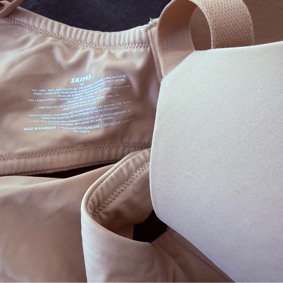 SKIMS Tan Women's Bra - Picture 2 of 2